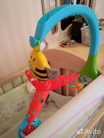 Мобиль для детской кроватки