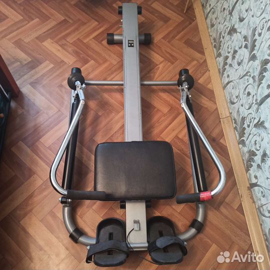 Гребной тренажер