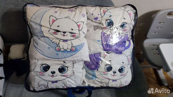 Комплект в детскую кроватку с бортиками