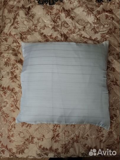 Подушки пуховые 60x60