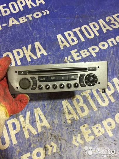 Магнитола Пeжо 308 Peugeot 308 комплект