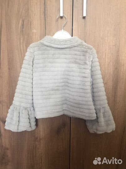 Болеро меховое для девочки 104 р