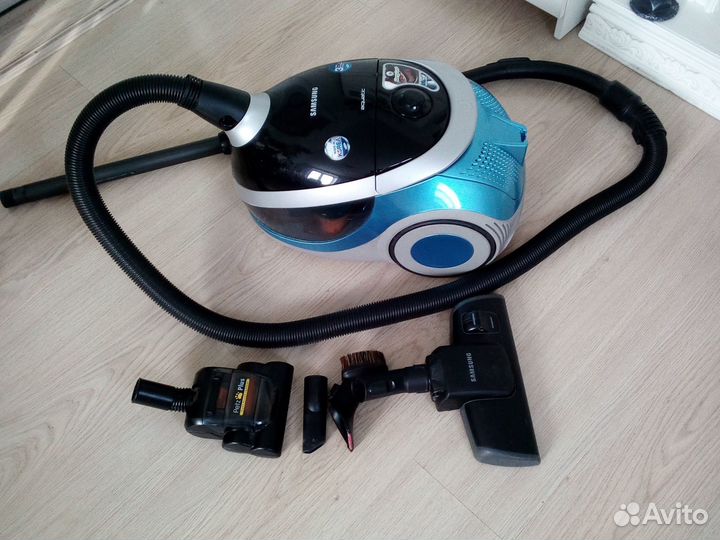 Пылесос с аквафильтром Samsung Aquatic sd9450 б/у