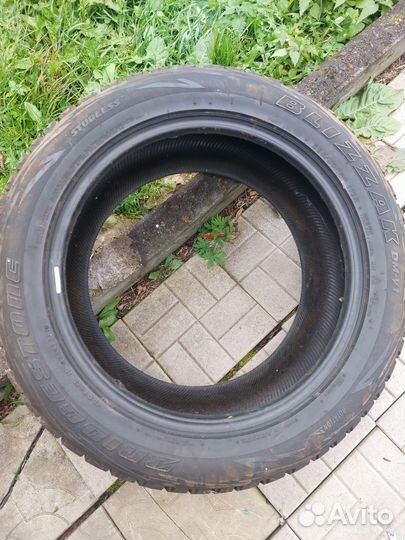 Bridgestone Blizzak DM-V1 285/50 R20