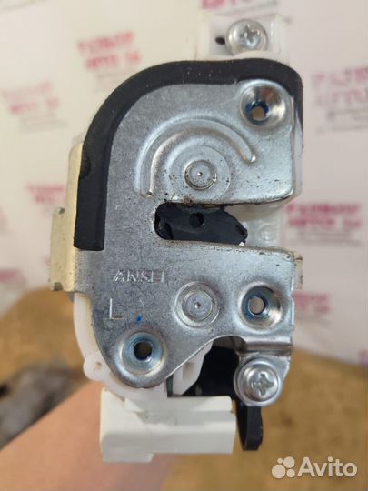 Замок передней левой двери Mitsubishi Lancer 10