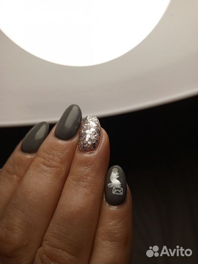 Маникюр, наращивание ногтей