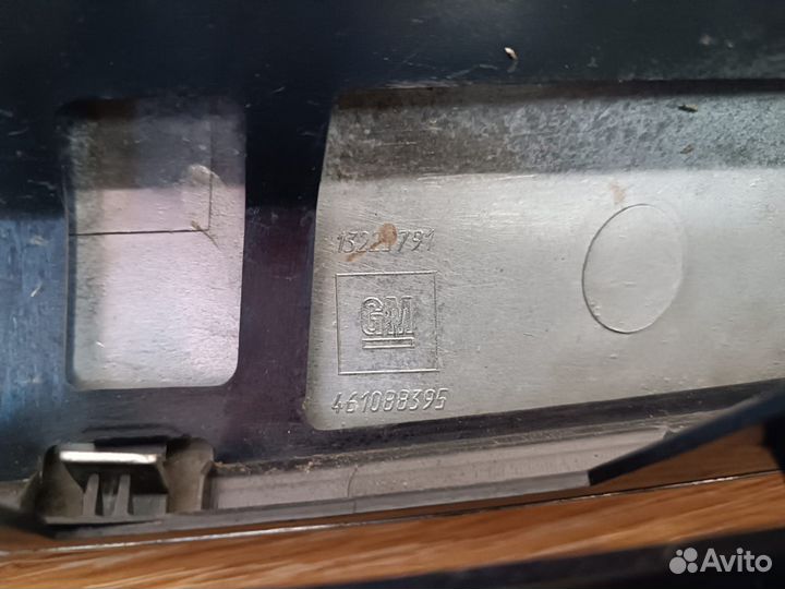 Решетка радиатора Opel Astra H