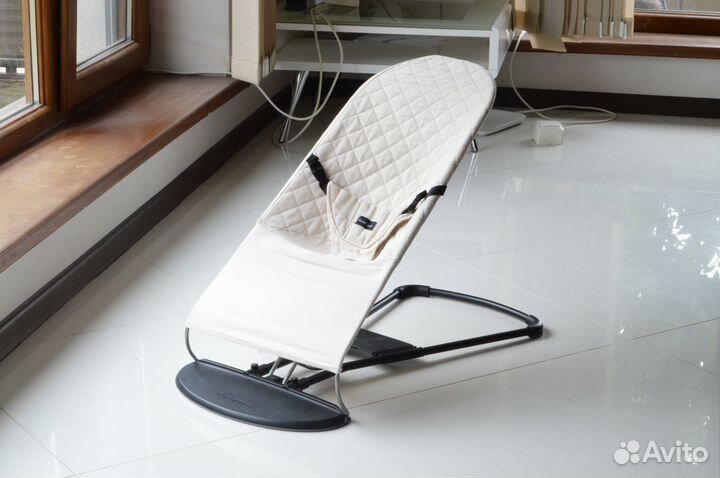 Шезлонг детский babybjorn