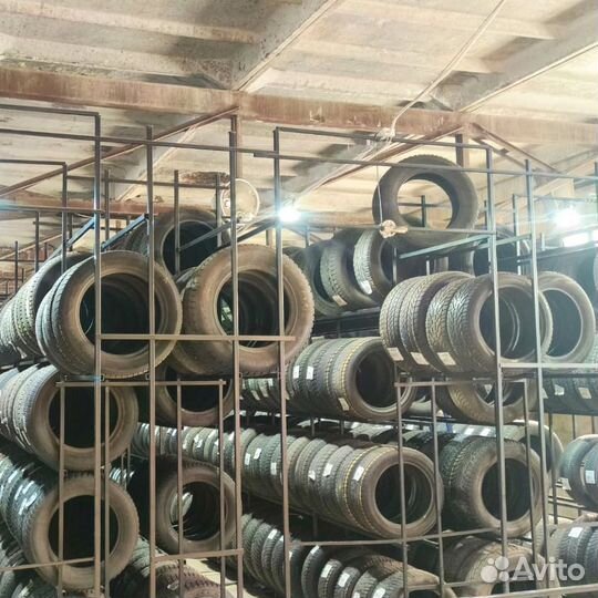 Doublestar DW09 275/40 R20 106T