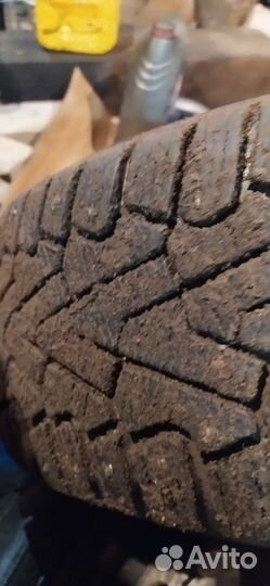 Pirelli Ice Zero 205/55 R16