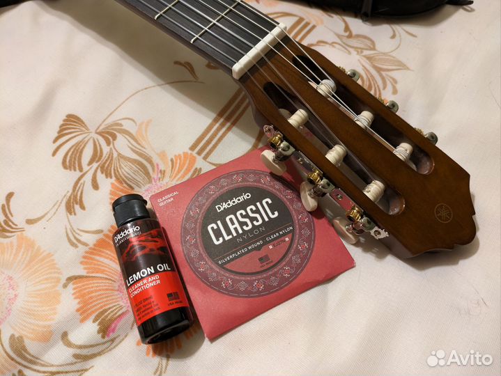 Классическая гитара Yamaha c40