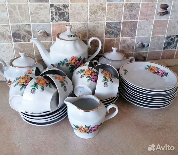 Чайный сервиз СССР на 9 персон