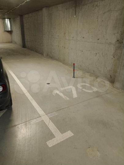 Машиноместо, 13 м²