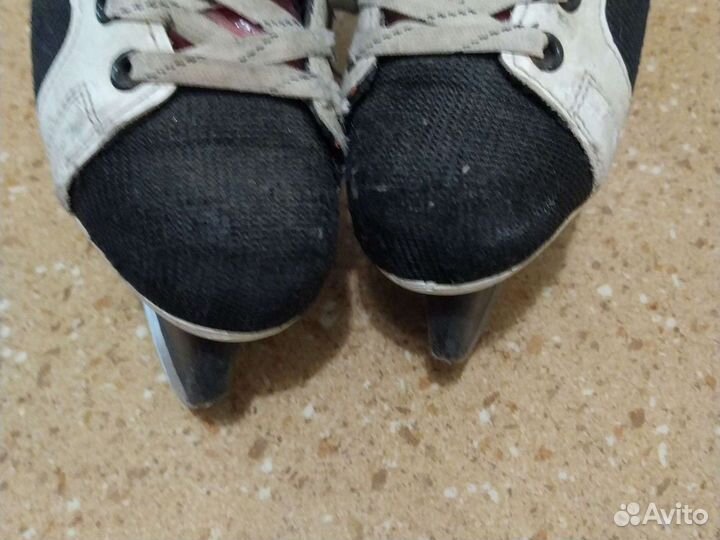 Коньки хоккейные 36 р