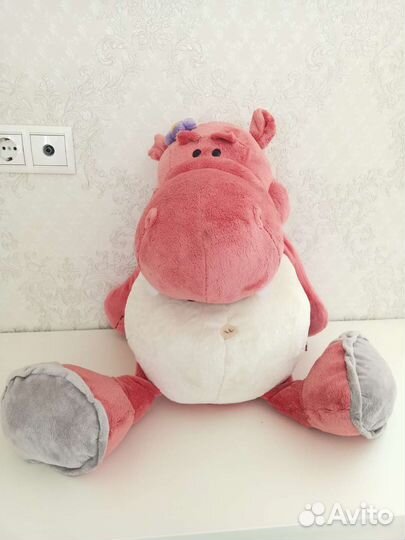 Игрушка бегемот