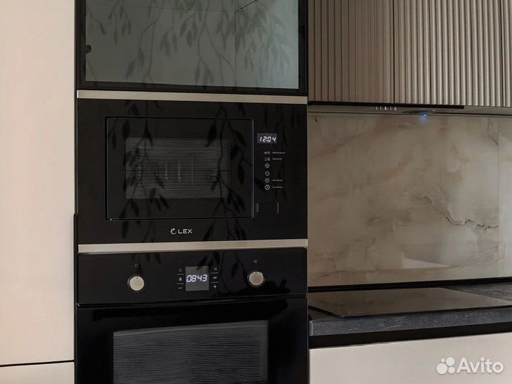 Кухня до потолка / Угловые / Прямые