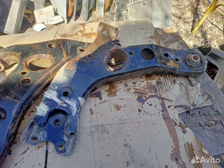 Тойота Королла 150 рычаги передней подвески