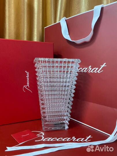 Ваза бакарат