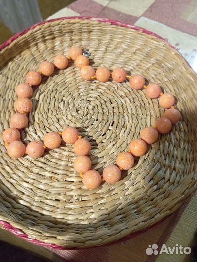 Бусы в ассортименте