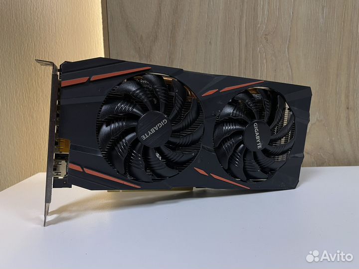 Видеокарта RX 570 8 GB Gigabyte Gaming