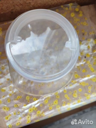 Пластиковые банки с крышкой для хранения