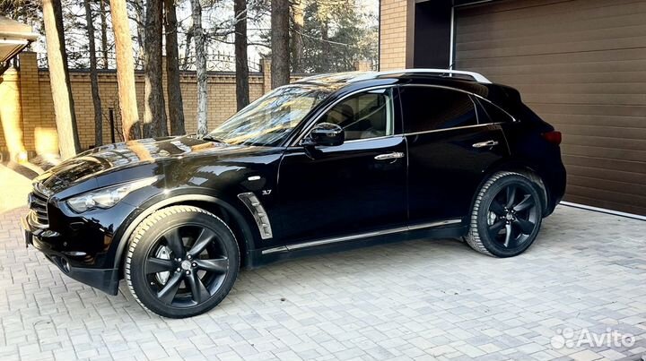 Infiniti QX70 3.7 AT, 2015, 207 000 км