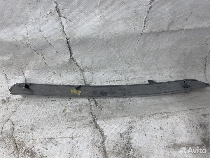 Молдинг переднего бампепа левый kia sportage 3 SL