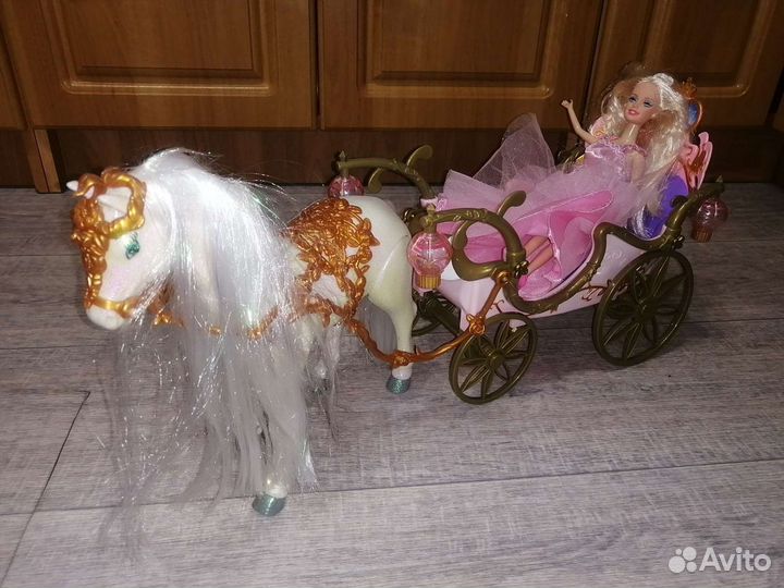 Барби с каретой и лошадью на батарейках