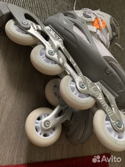 Роликовые коньки