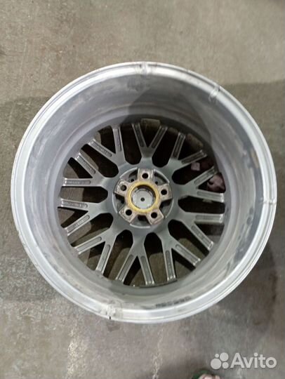 R19 5x108