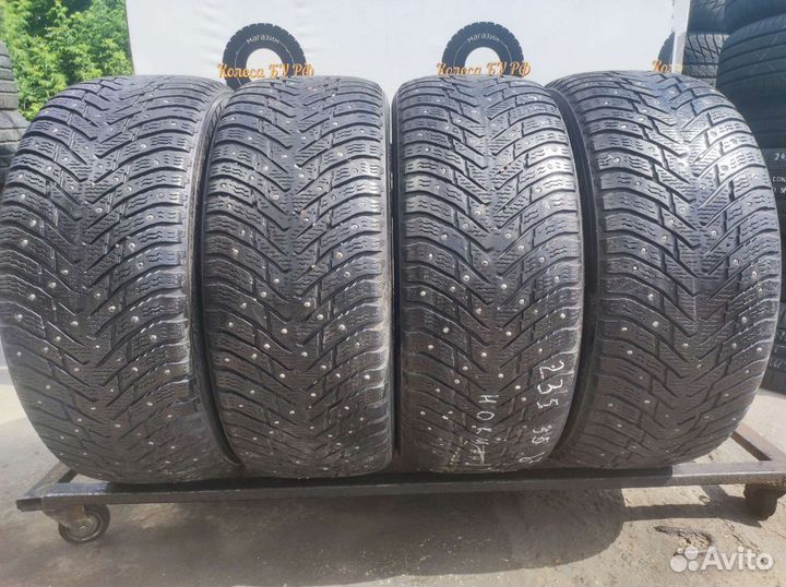 Nokian Tyres Hakkapeliitta 8 235/55 R17 103T