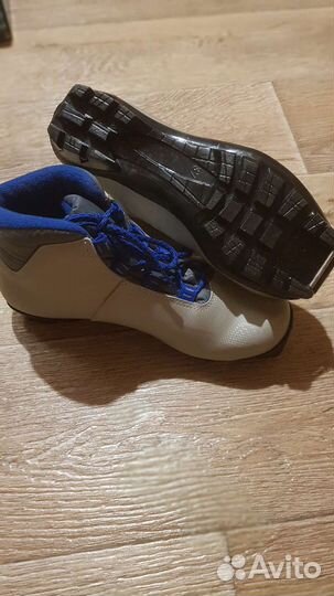 Лыжные ботинки классические