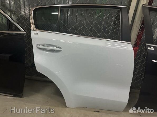 Дверь задняя правая Kia Sportage 4