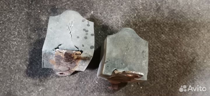 Отбойники задней балки Додж караван 4