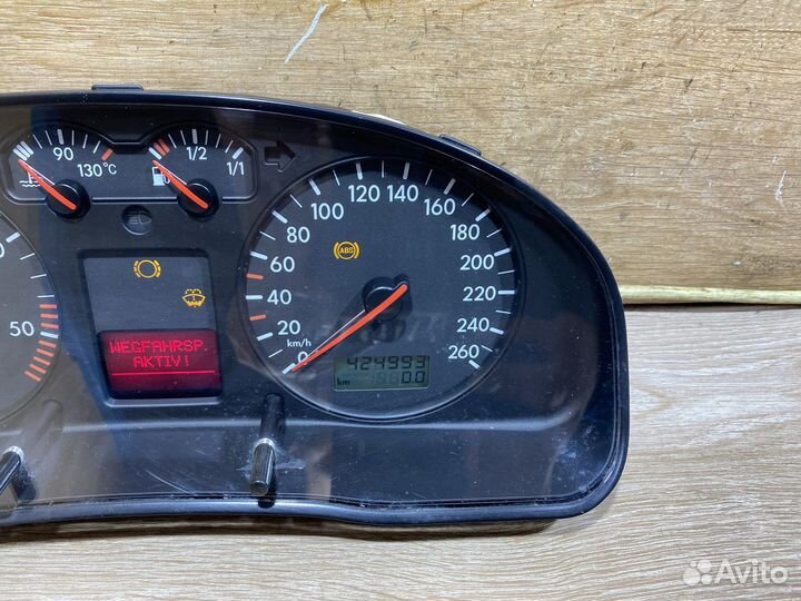 Панель приборов VW Passat B5 дизель 1121105