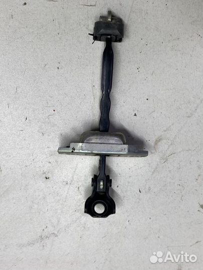 Ограничитель двери передний Toyota Camry V50/V55