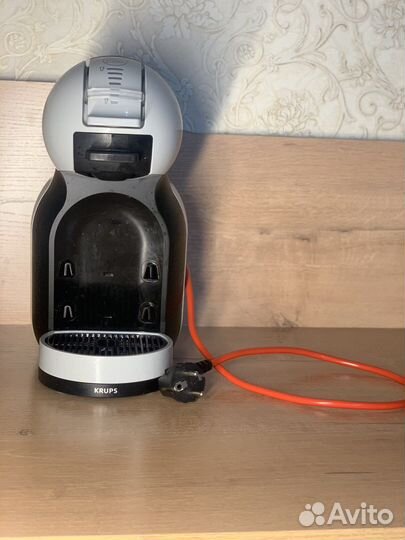 Кофемашина Dolce Gusto