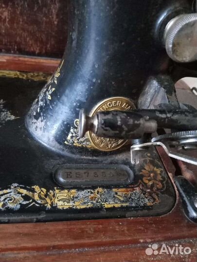 Швейная машина Singer