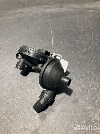 Регулирующий клапан вентиляции картерных газов Bmw