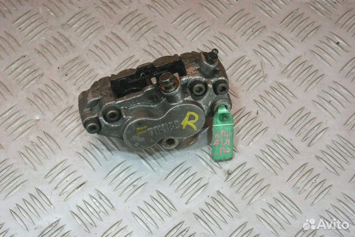 Суппорт передний правый Kawasaki ZZR400-1