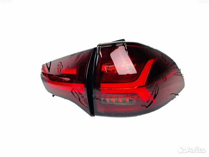 Стоп - сигналы Mitsubishi Pajero Sport D1606