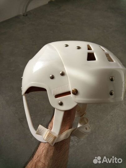 Шлем хоккейный