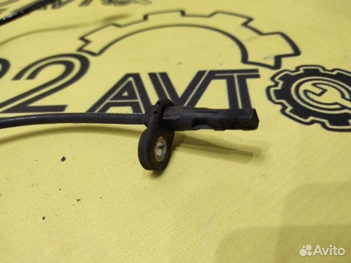 Датчик ABS задний левый Subaru Legacy(Outback )