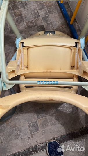 Детский стол и стул для кормления