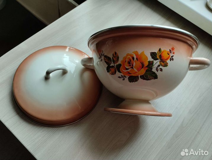 Кастрюля эмалированная СССР новая