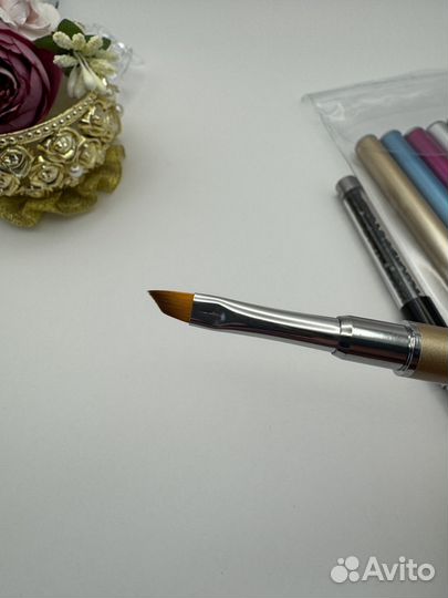 Набор щеток для маникюра