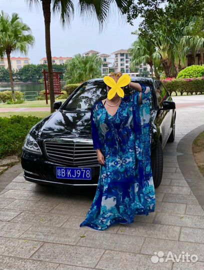 Платье Roberto Kavali