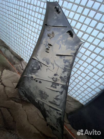 Накладка задней стойки Toyota Carina ED