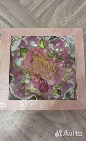 Блюдо фарфоровое