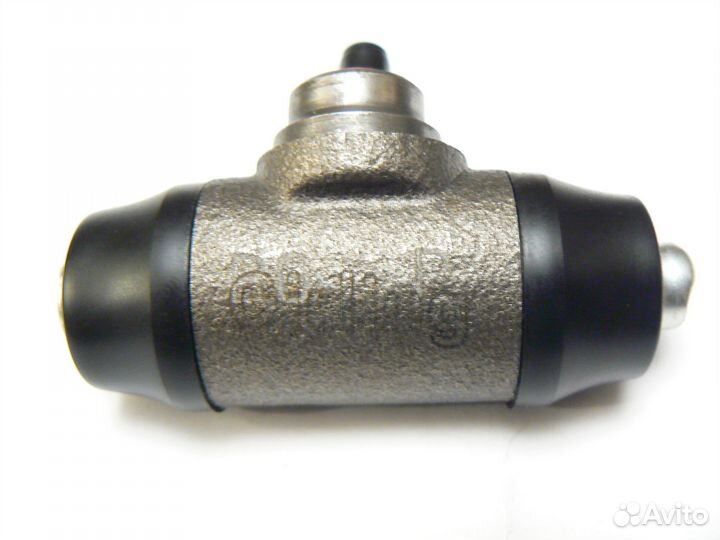 Цилиндр тормозной задний Volkswagen Passat B4